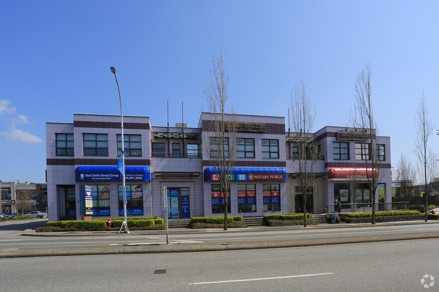 More Photos Of 7110 120th St, Surrey Storefront Retail Office For Lease