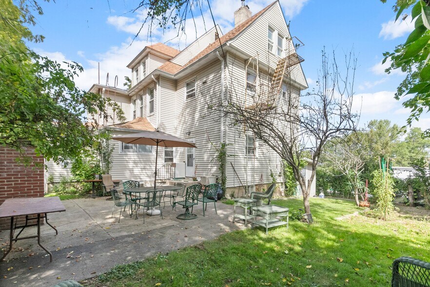 More Photos Of 25 Cedar St, Dobbs Ferry Apartments For Sale