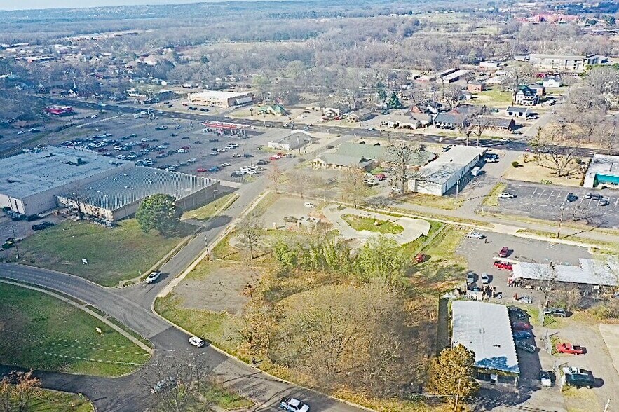 More Photos Of West 2nd Street, Russellville Land For Sale