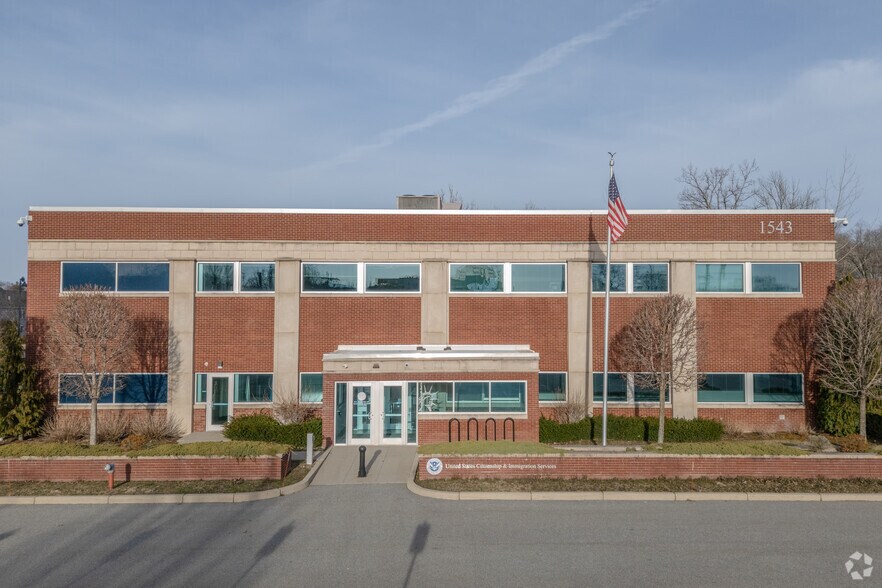 More Photos Of 1543 Atwood Ave, Johnston Office For Sale