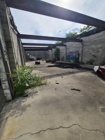 More Photos Of 2506 N James H McGee Blvd, Dayton Industrial For Sale