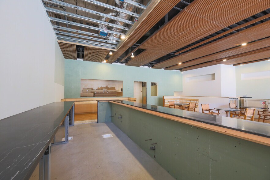 More Photos Of 915 Wilshire Blvd, Los Angeles Office For Lease