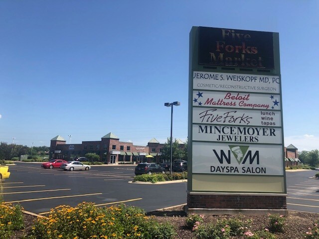 More Photos Of 6545 Lexus Dr, Rockford Unknown For Lease