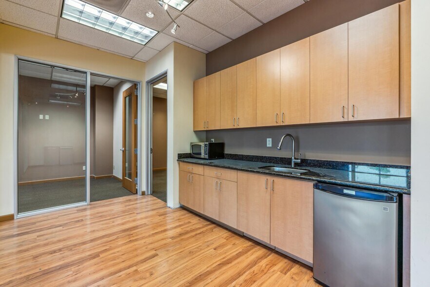 More Photos Of 1401 N Broadway, Walnut Creek Office For Lease