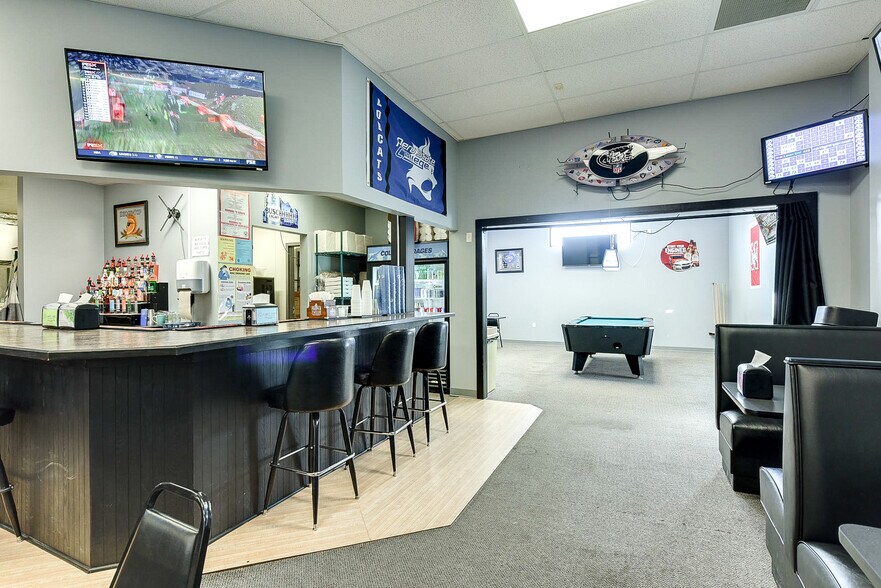 More Photos Of 1818 Central Ave, Auburn General Retail For Sale