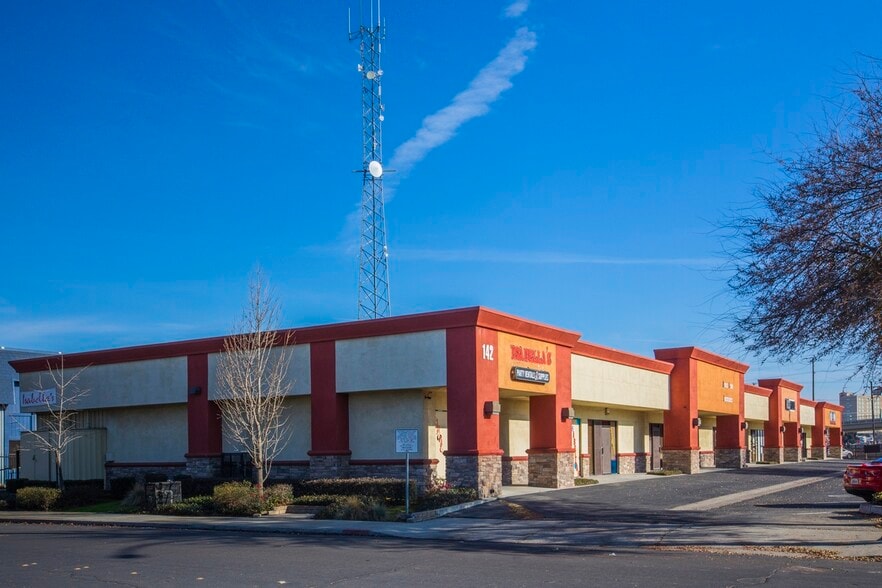 More Photos Of 142 N 9th St, Modesto Office For Lease