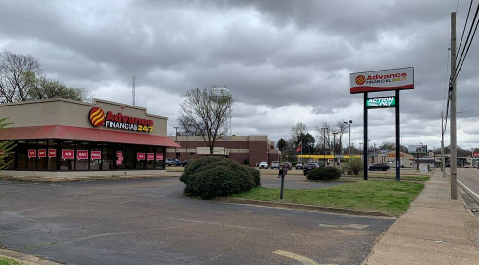 More Photos Of 416 Highway 51 N, Covington Storefront Retail Office For Sale