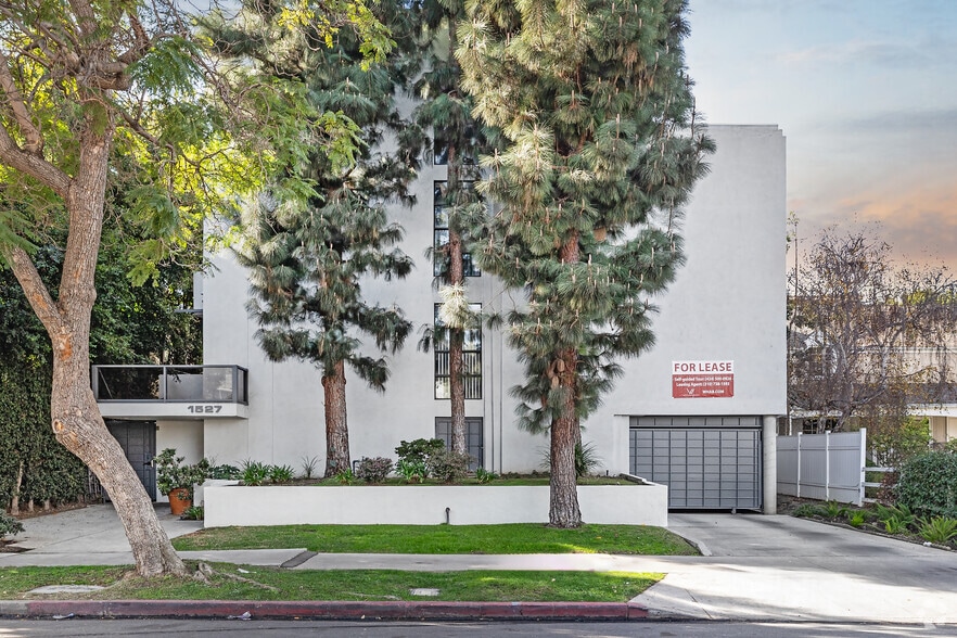 Primary Photo Of 1527 Veteran Ave, Los Angeles Apartments For Sale