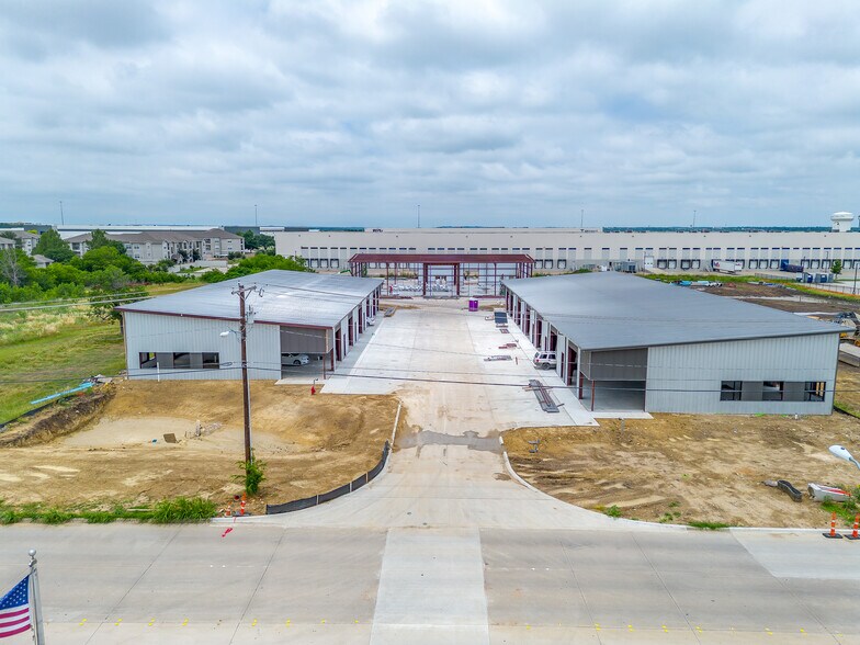More Photos Of 4205 Glenview Dr, Haltom City Unknown For Lease