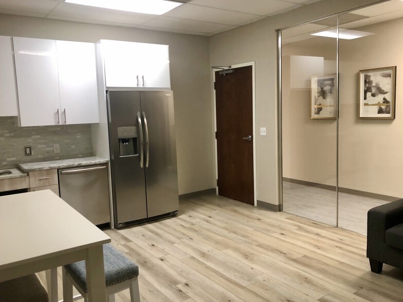 More Photos Of 9723 Northcross Center Ct, Huntersville Office For Lease