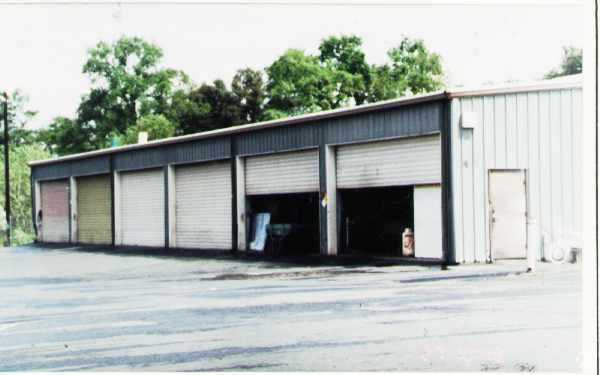 More Photos Of 701 Riverside Ave, Roseville Warehouse For Lease