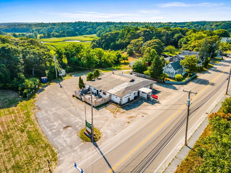 More Photos Of 270 Onset Ave, East Wareham Restaurant For Sale