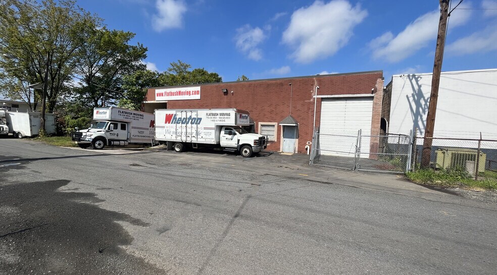 Primary Photo Of 817 Pennsylvania Ave, Linden Distribution For Lease