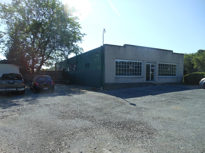 More Photos Of 809 Boiling Springs Rd, Mechanicsburg Distribution For Lease