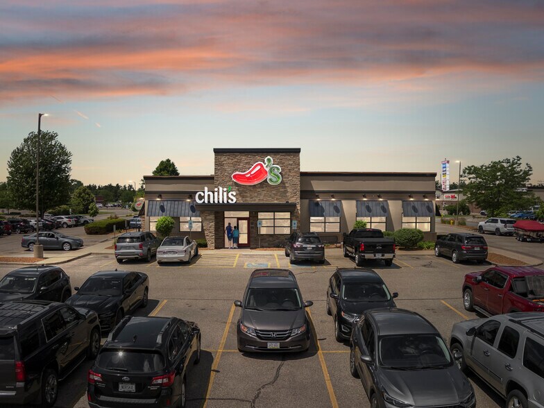 More Photos Of 165 Crossroads Dr, Plover Restaurant For Sale