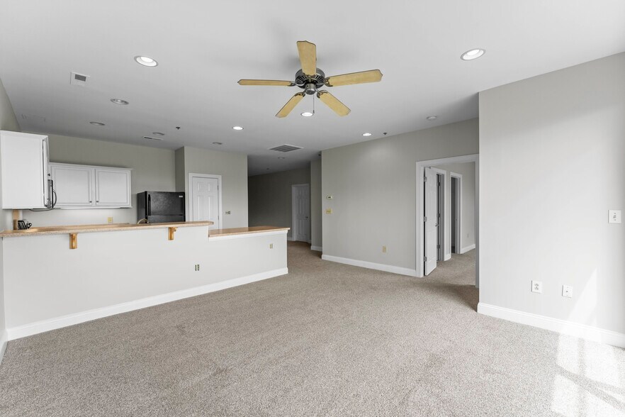 More Photos Of 19701 Bethel Church Rd, Cornelius Office For Sale