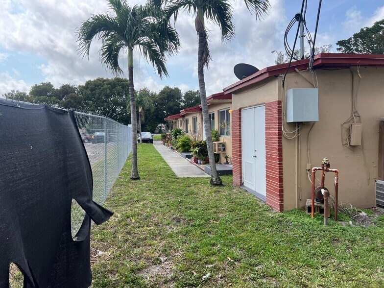 More Photos Of 521-533 E 22nd St, Hialeah Apartments For Sale
