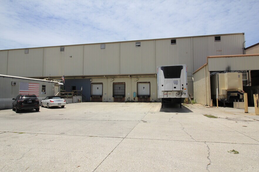 More Photos Of 5160 N 140th Ave, Clearwater Warehouse For Sale
