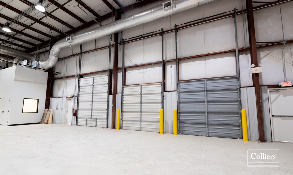 More Photos Of 415 Jessen Ln, Charleston Industrial For Sale