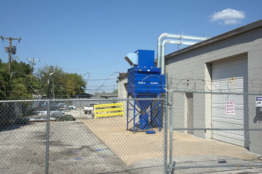 More Photos Of 804 S Sheridan Rd, Tulsa Light Manufacturing For Lease