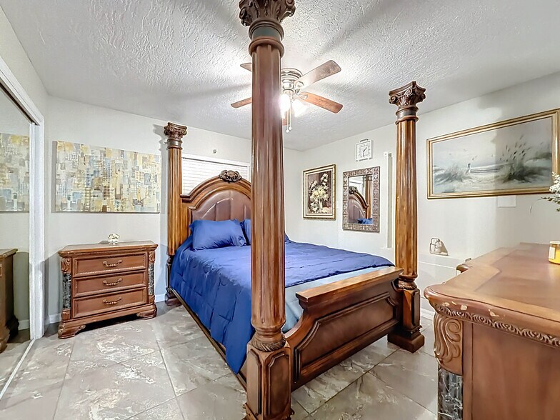 More Photos Of 421 NW 14th Pl, Crystal River Apartments For Sale