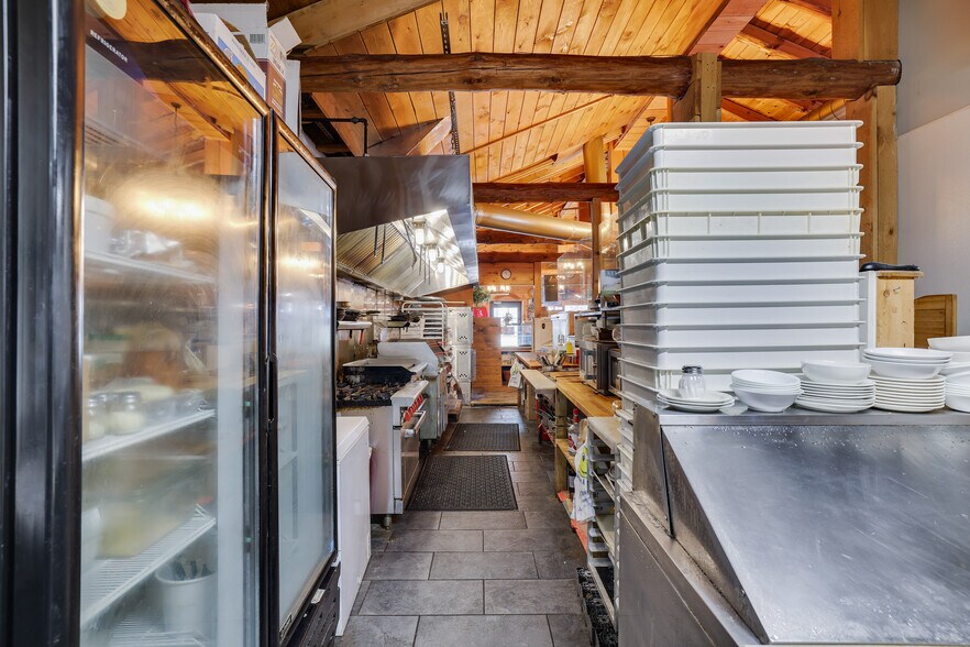 More Photos Of 121 Main Ave, Hawley Restaurant For Lease