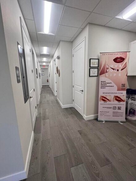 More Photos Of 3165 Suntree Blvd, Rockledge Office For Lease