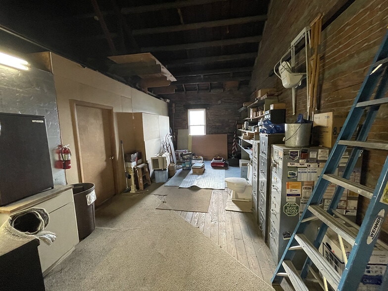 More Photos Of 18 N 27th St, Harrisburg Auto Repair For Sale