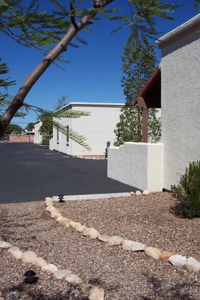 More Photos Of 311 W Pastime Rd, Tucson Apartments For Sale