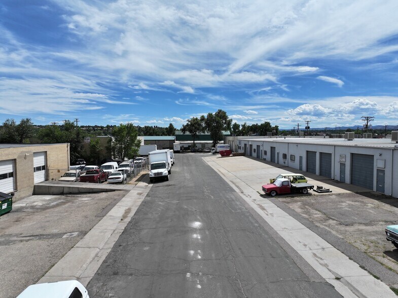 More Photos Of 5540-5564 Gray St, Arvada Warehouse For Lease