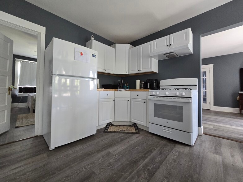 More Photos Of 60-62 Mill St, Newton Apartments For Sale