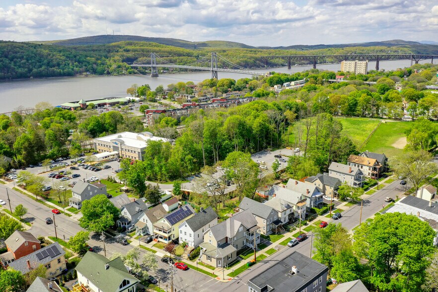 More Photos Of 48 Columbia St, Poughkeepsie Apartments For Sale