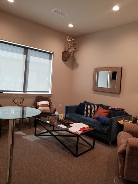 More Photos Of 4425 Plano Pkwy, Carrollton Office For Lease