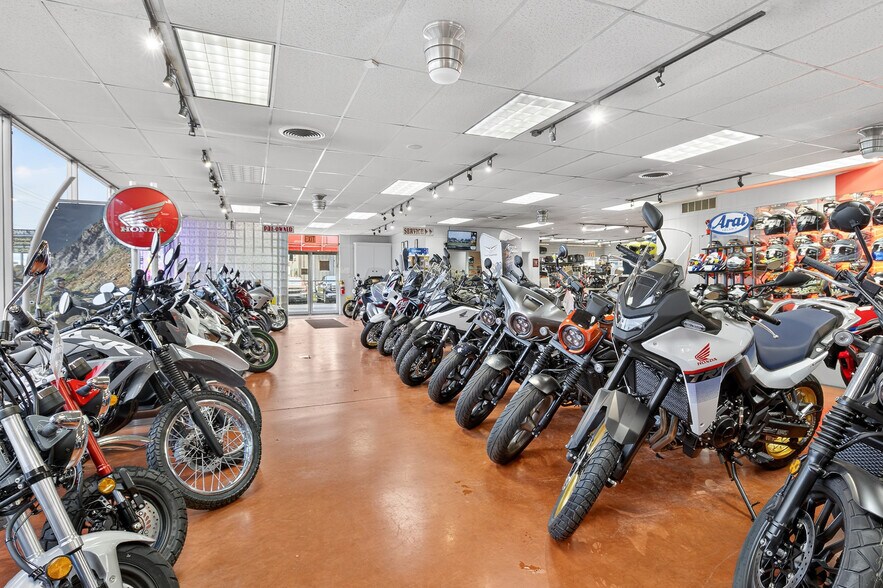 More Photos Of 2350 Dairy Rd, Lancaster Auto Dealership For Lease