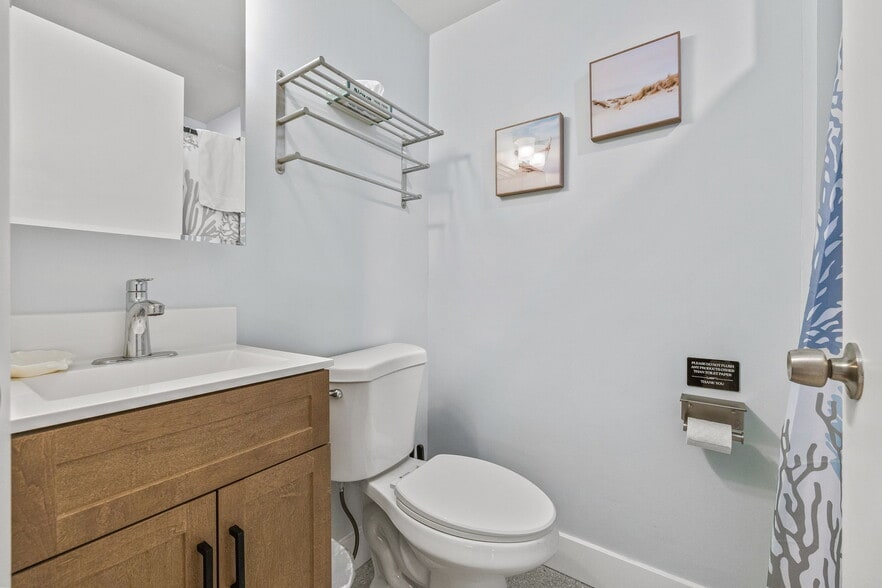More Photos Of 12100 Gulf Blvd, Treasure Island Hotel For Sale