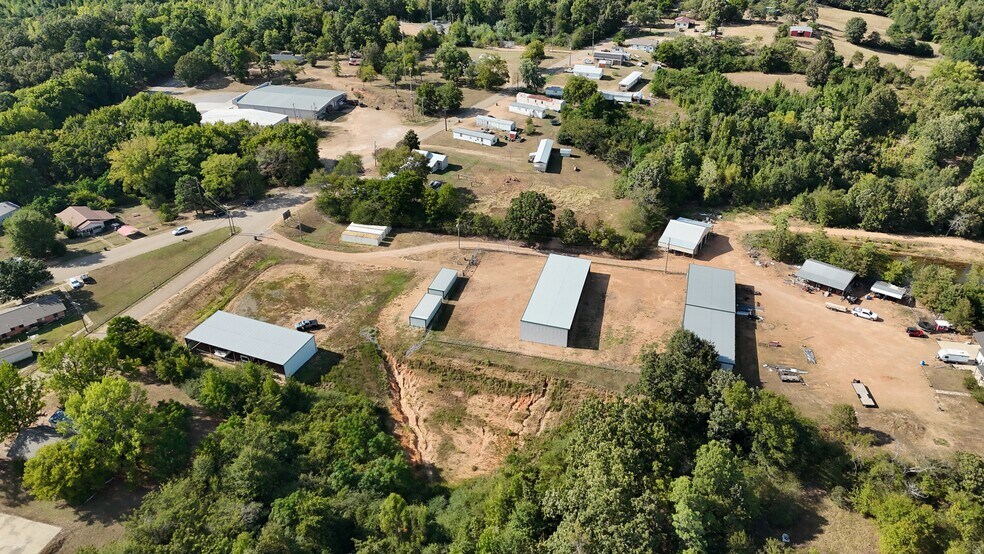 More Photos Of 1042 Old Highway 70 W, Dierks Self Storage For Sale