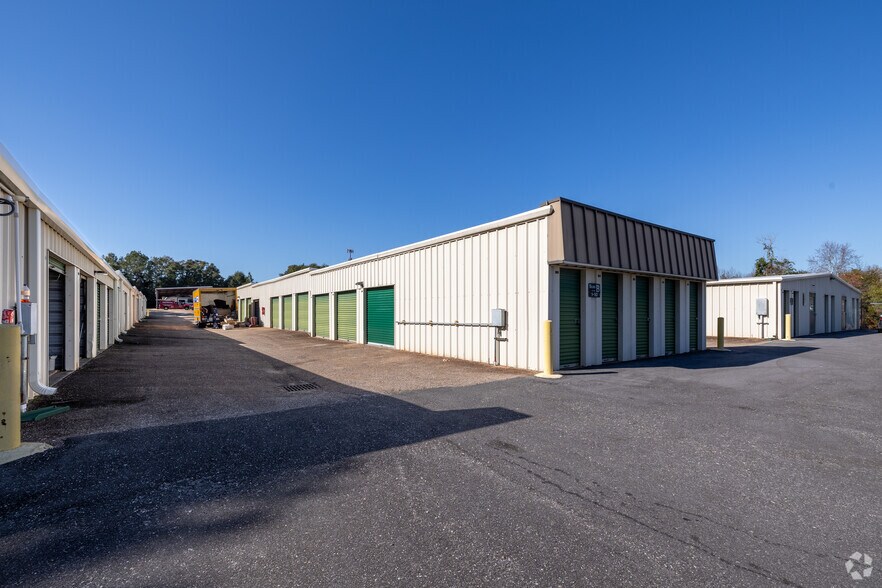 More Photos Of 1300 Schillinger Rd S, Mobile Self Storage For Sale