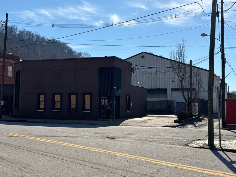 Primary Photo Of 66 35th St, Wheeling Warehouse For Lease