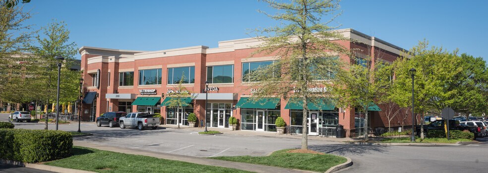 More Photos Of 2000 Meridian Blvd, Franklin Storefront Retail Office For Lease