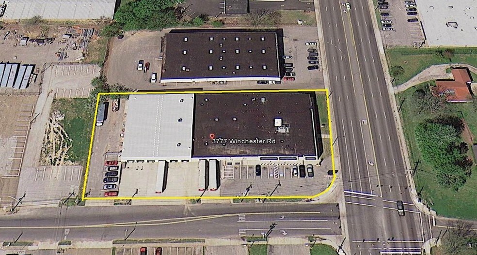 More Photos Of 3777 Winchester Rd, Memphis Showroom For Lease