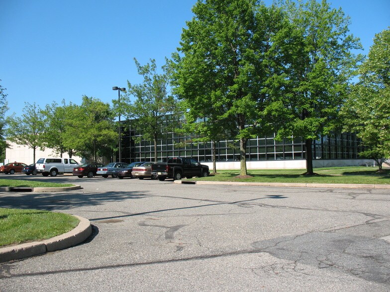 More Photos Of 300 International Dr, Mount Olive Warehouse For Lease