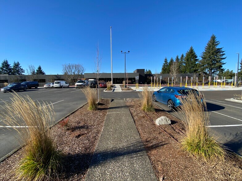 More Photos Of 9275 SW Peyton Ln, Wilsonville Office For Lease