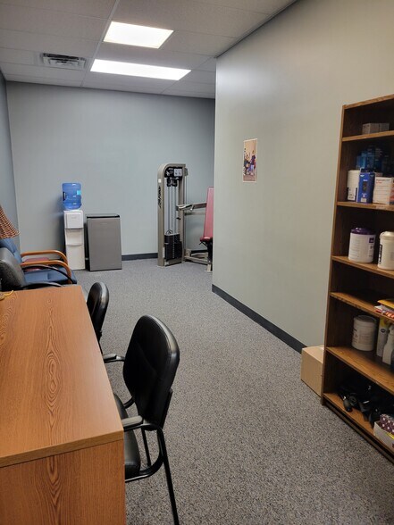 More Photos Of 1288 S Governors Ave, Dover Medical For Sale