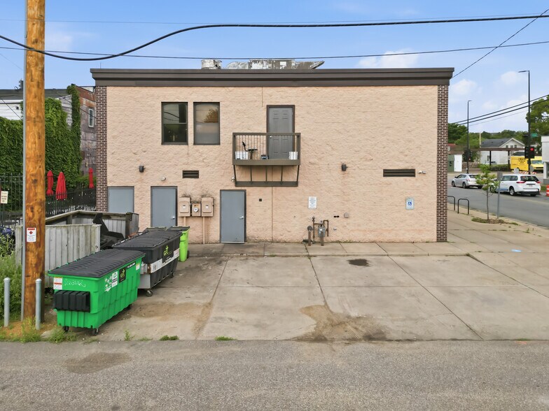 More Photos Of 442 Water St, Eau Claire Bar For Sale