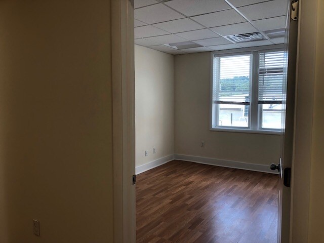 More Photos Of 15 Valley St, South Orange Office For Lease