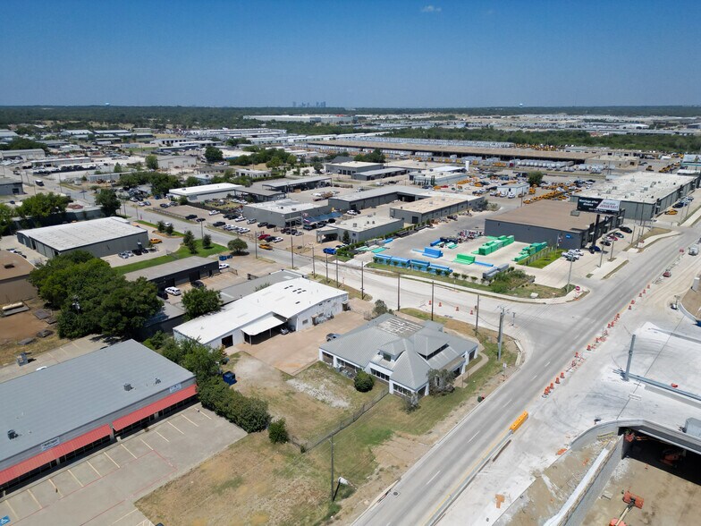 More Photos Of 5450 E Loop 820 S, Fort Worth Loft Creative Space For Sale