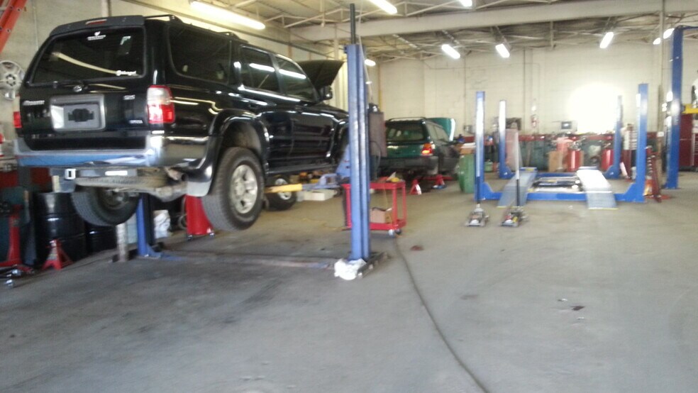 More Photos Of 894 E Little Creek Rd, Norfolk Auto Repair For Sale