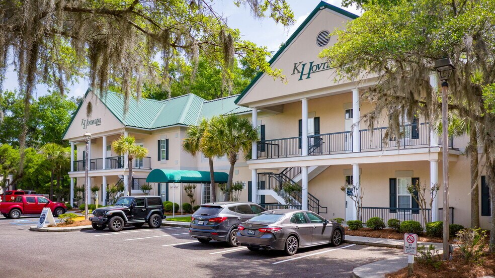 Primary Photo Of 10 Plantation Park Dr, Bluffton Office For Sale