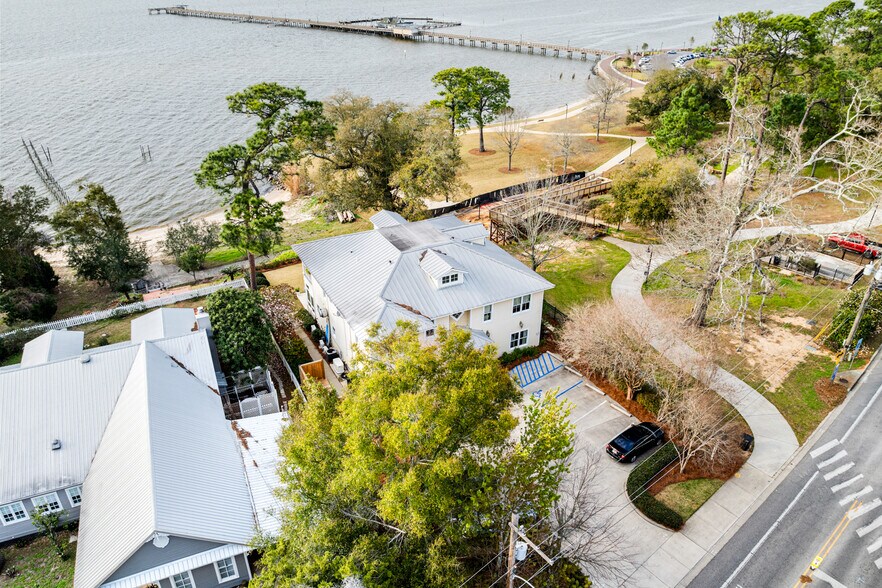 More Photos Of 202 S Mobile St, Fairhope Hospitality For Sale