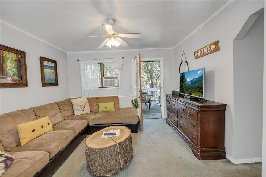 More Photos Of 22732 Middle Camp rd, Sonora Hotel For Sale